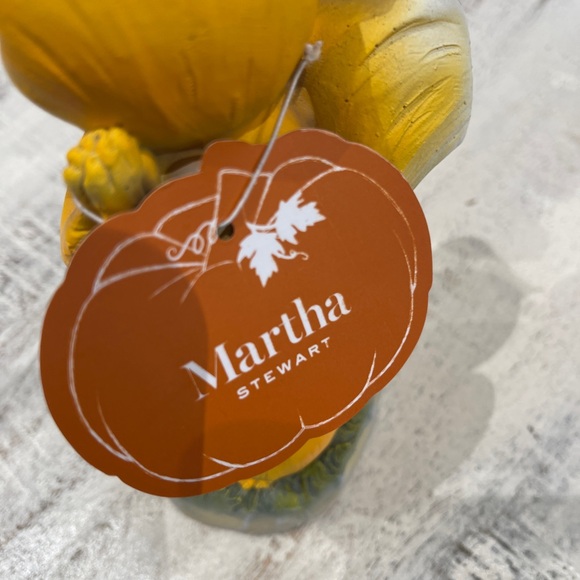 Fall Woodland Squirrels Flirting Tabletop Decor Resin Figure Martha Stewart NwT - Picture 8 of 10